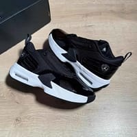 Screenshot_2026-01-20-23-07-30-470-edit_com.facebook.lite Chaussure Nike