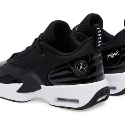 cropped-Screenshot_2026-01-20-23-07-42-306-edit_com.facebook.lite_.jpg Chaussure Nike