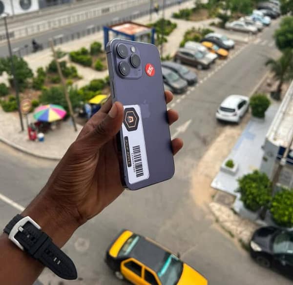 cropped-WhatsApp-Image-2026-01-11-at-14.44.50.jpeg iphone 16pro 256g