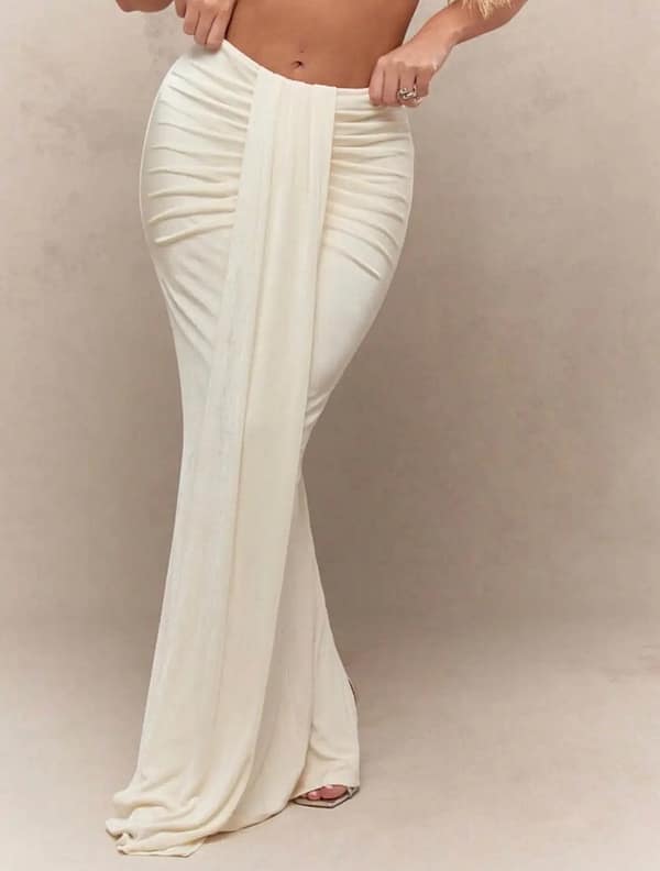 Screenshot_2026-01-27-23-27-00-018-edit_com.facebook.lite Jupe élégante