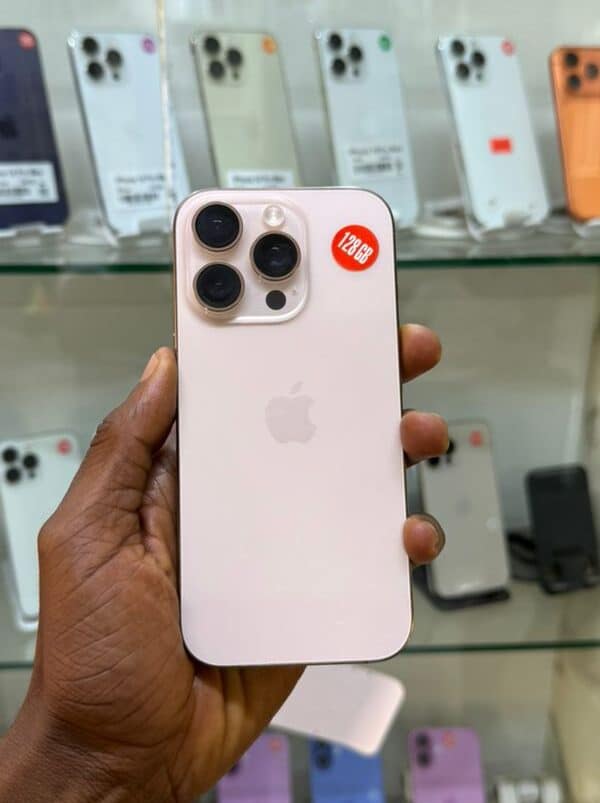 cropped-IMG-20251231-WA0000.jpg iphone 15pro 128g